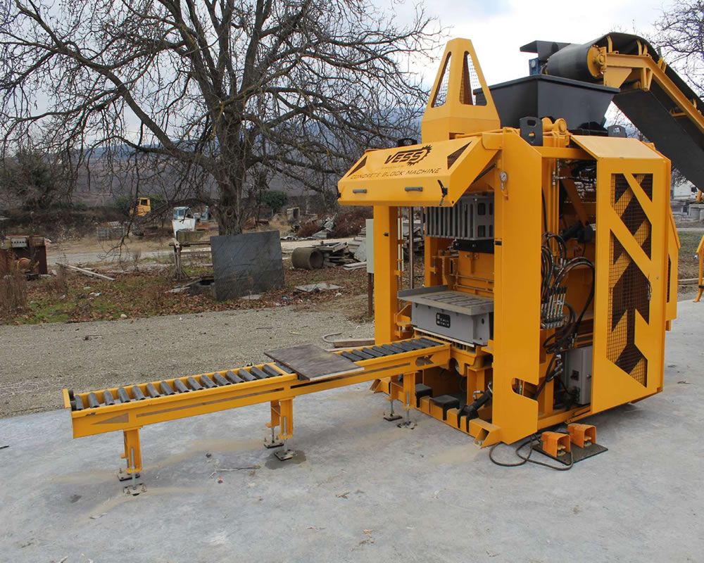 concrete_block_machine_3.jpg